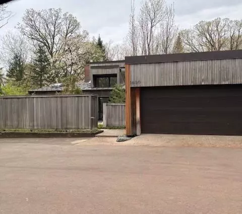 1630 Edgcumbe Rd, Saint Paul, MN 55116