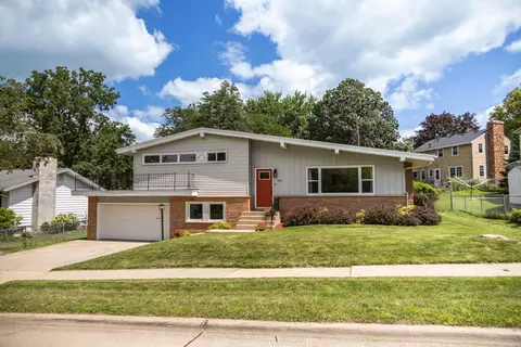 641 Northern Heights Dr NE, Rochester, MN 55906