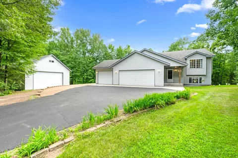 40792 Finley Rd, North Branch, MN 55056