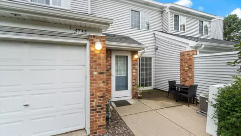 3732 Little Linden Curv, White Bear Lake, MN 55110