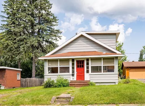 32 7th St, Cloquet, MN 55720
