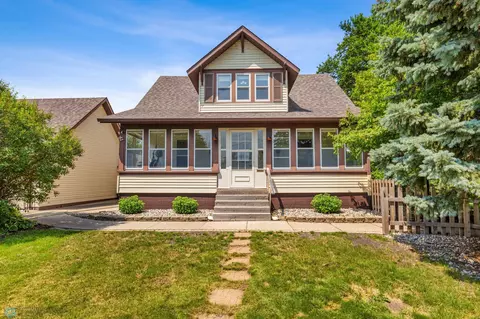 304 15th Ave S, Fargo, ND 58103