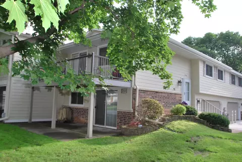 10448 Decatur Ave S, Bloomington, MN 55438