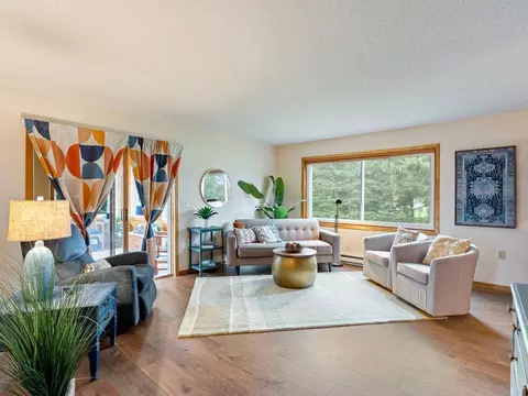 2310 Hillcrest Dr, Brainerd, MN 56401 photo 3