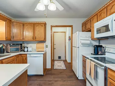 2310 Hillcrest Dr, Brainerd, MN 56401 photo 8