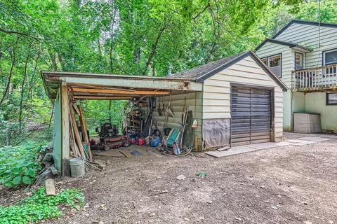 20175 Manor Rd, Shorewood, MN 55331 photo 4