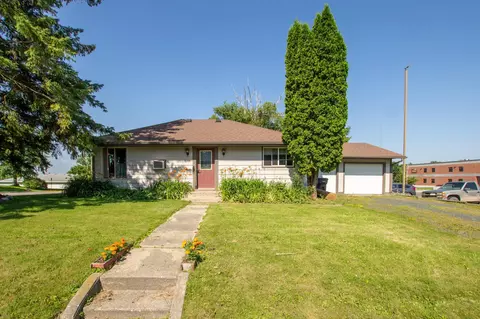 188 Summit Ave E, Blackduck, MN 56630