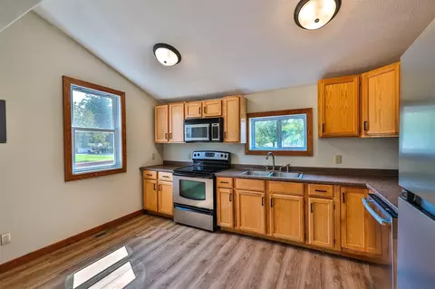 220 8th St E, Park Rapids, MN 56470 photo 5