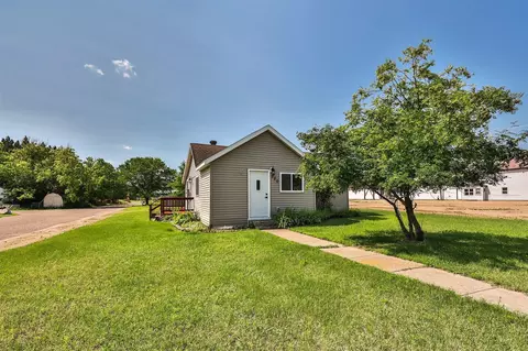 220 8th St E, Park Rapids, MN 56470