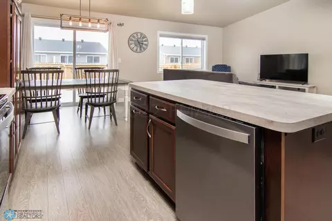3306 Maple Leaf Loop S, Fargo, ND 58104 photo 8