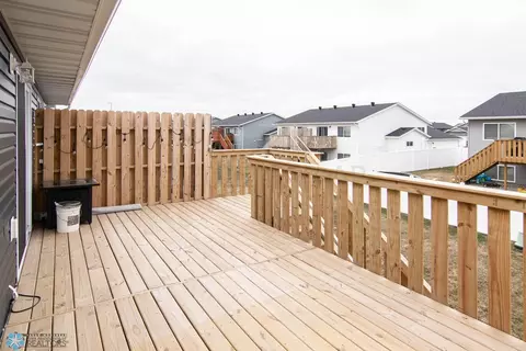 3306 Maple Leaf Loop S, Fargo, ND 58104 photo 25