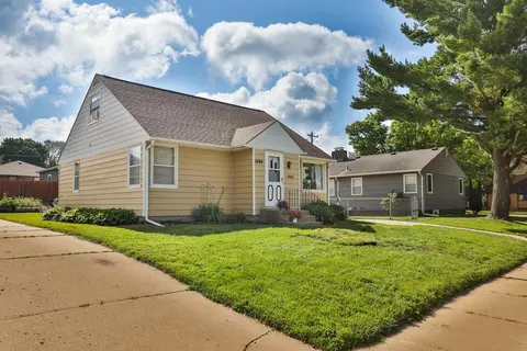 1404 10th Ave NE, Rochester, MN 55906