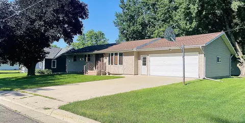 527 2nd Ave NW, Lonsdale, MN 55046