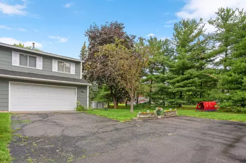 1904 55th Street Ct E, Inver Grove Heights, MN 55077