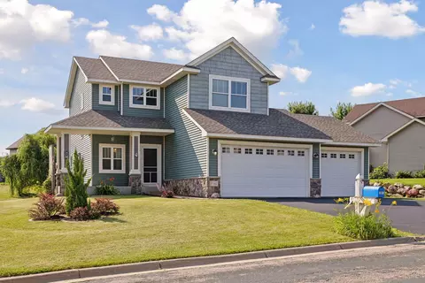 1302 Singing Hills Dr SE, Lonsdale, MN 55046