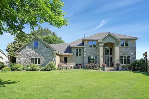 16180 Turnberry Ct NW, Ramsey, MN 55303