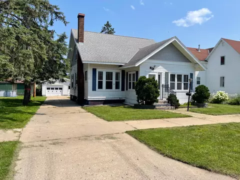 110 2nd St N, Long Prairie, MN 56347