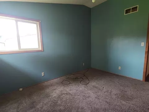 705 Verona Ave, Windom, MN 56101 photo 12