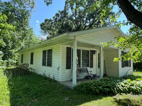 1015 Abbott St, Albert Lea, MN 56007 photo 2