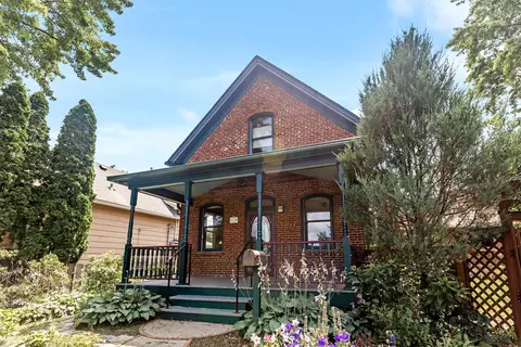 1114 Mclean Ave, Saint Paul, MN 55106