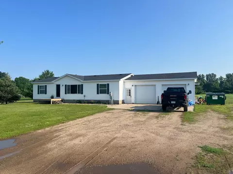 64896 317th St, Litchfield, MN 55355