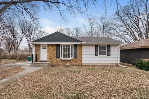 2445 Boone Ave S, Saint Louis Park, MN 55426
