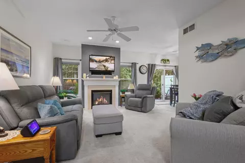 1205 Bergmann Dr, Stillwater, MN 55082