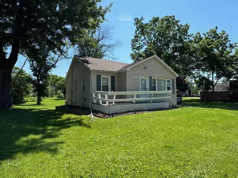 1011 St Paul Rd, Owatonna, MN 55060