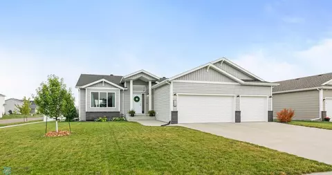 6602 58th Ave S, Fargo, ND 58104