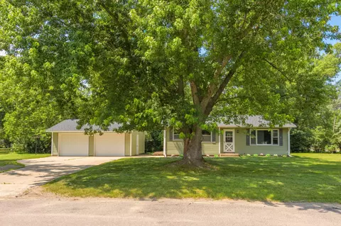 1107 10th Ave N, Princeton, MN 55371