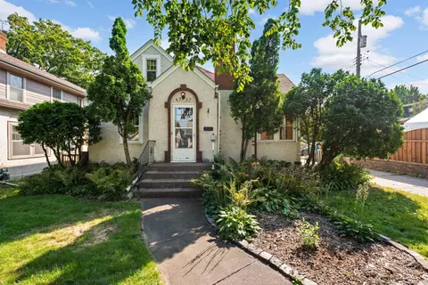 4737 30th Ave S, Minneapolis, MN 55406