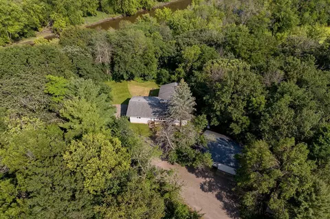 17824 Blackbird Trl, Hastings, MN 55033