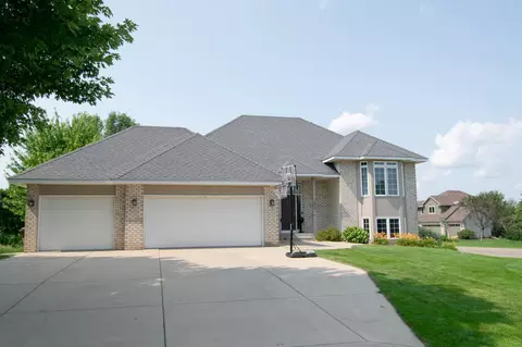 1600 Stonegate Ct, Hastings, MN 55033