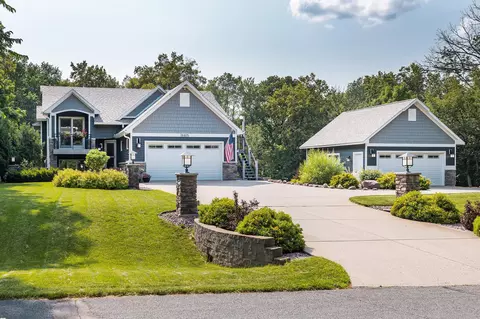 14405 River Crest Dr, Rogers, MN 55374