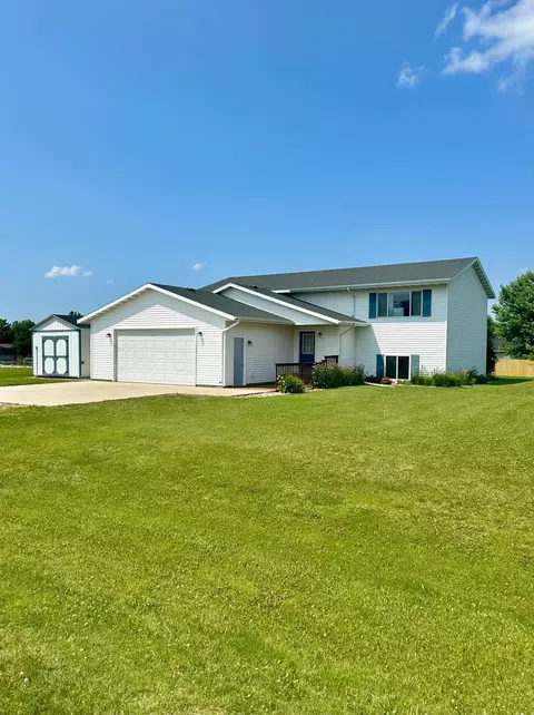 149 Pine Ave, Miltona, MN 56354