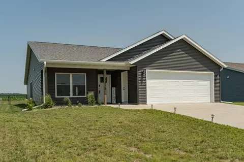 1919 Brownell St, Saint Charles, MN 55972