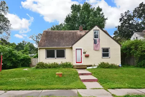 1986 5th St E, Saint Paul, MN 55119