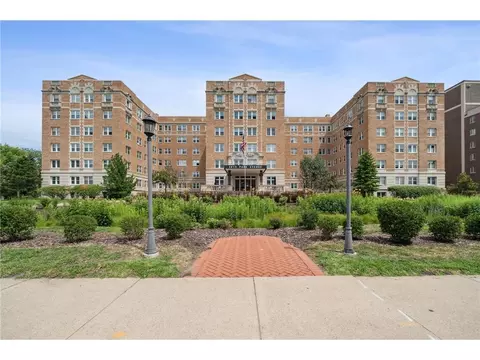 2615 Park Ave #219, Minneapolis, MN 55407