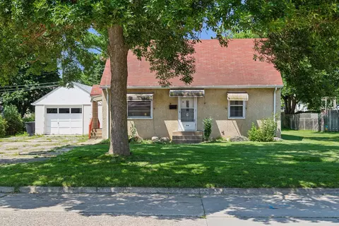 114 17th Ave S, Hopkins, MN 55343