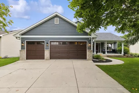 2377 Birch St W, Rosemount, MN 55068
