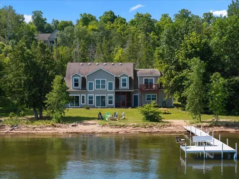 6918 N View Dr NW, Walker, MN 56484