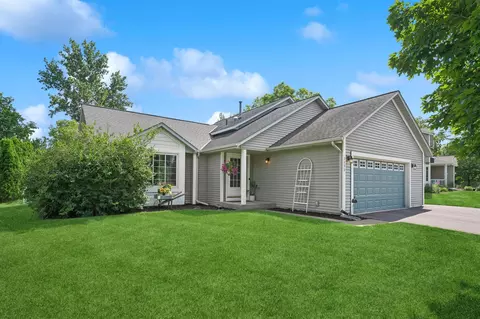 3830 Yellowstone Ln N, Plymouth, MN 55446
