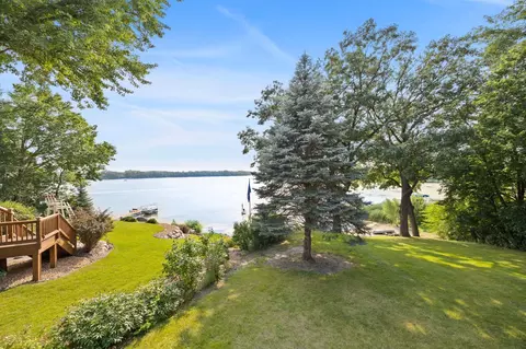 6395 Lake Sarah Heights Dr, Greenfield, MN 55373
