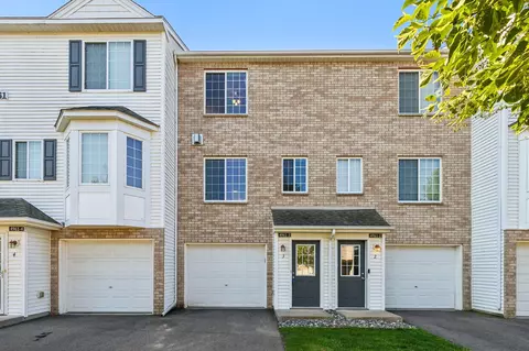 4961 Emmit Dr N #3, Hugo, MN 55038