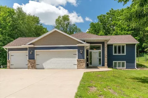 3149 Valleywood Dr SW, Rochester, MN 55902
