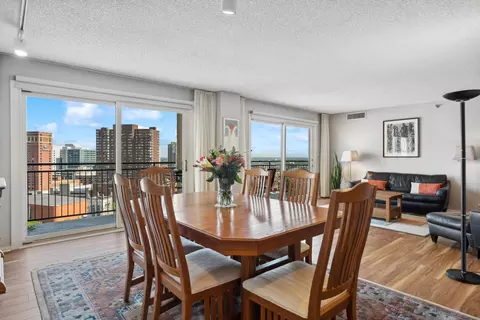 1225 Lasalle Ave #2003, Minneapolis, MN 55403