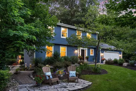 15800 Post Rd, Wayzata, MN 55391