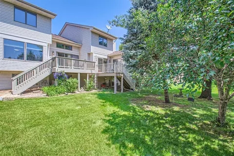 1326 Sunview Dr, Shoreview, MN 55126
