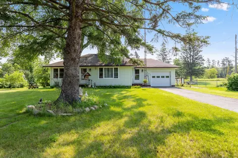 21126 2nd Ave, Riverton, MN 56455