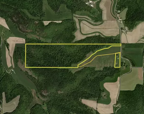 9624 E Twin Ridge Rd, Houston, MN 55943